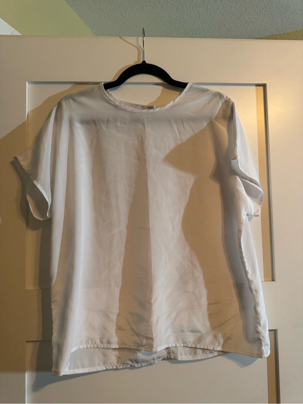 Woman’s  Classic White Crew Neck Shirt